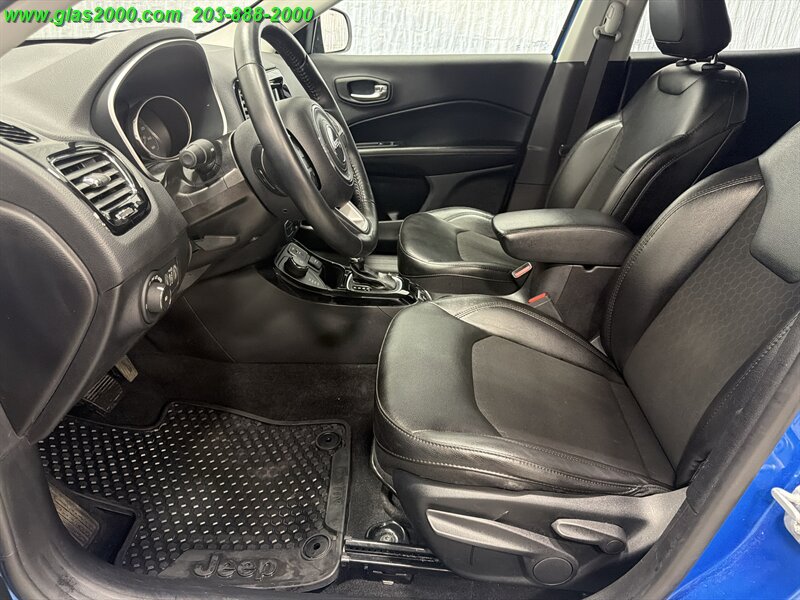 Used 2020 Jeep Compass Latitude AWD/4WD image 23