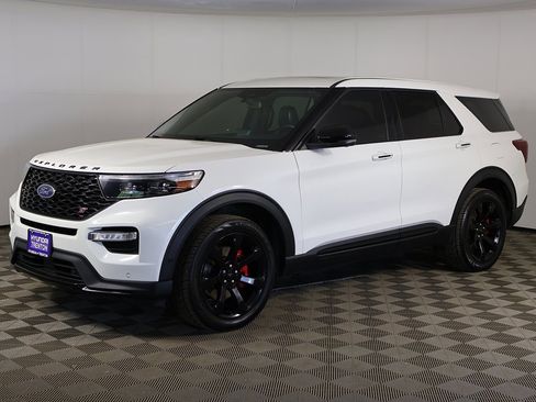 Used 2022 Ford Explorer ST w/ Equipment Group 401A image 13