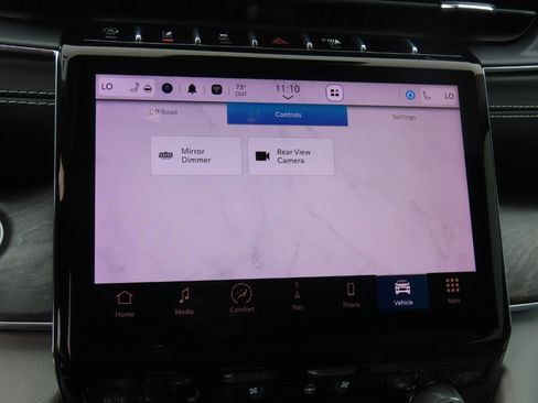 Used 2022 Jeep Grand Cherokee Overland w/ Luxury Tech Group IV AWD/4WD image 31