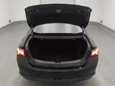 Used 2020 Chevrolet Malibu LT FWD image 29