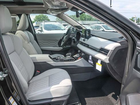 New 2025 Mitsubishi Outlander AWD image 21
