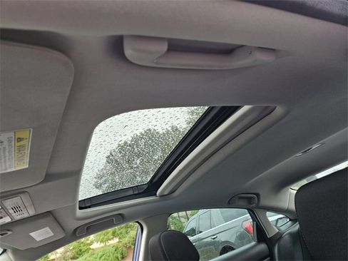 Used 2019 Honda Civic EX image 9