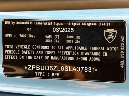 Used 2025 Lamborghini Urus SE AWD/4WD image 29