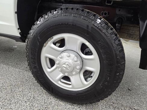 Used 2022 RAM 2500 Tradesman AWD/4WD image 35