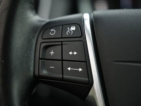 Used 2016 Volvo XC60 T6 Platinum w/ Climate Package FWD image 34