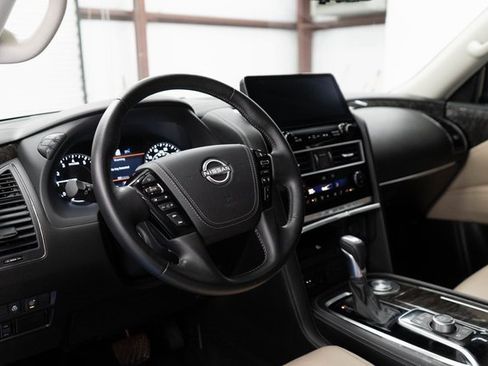 Used 2024 Nissan Armada Platinum w/ Captain's Chairs Package image 3