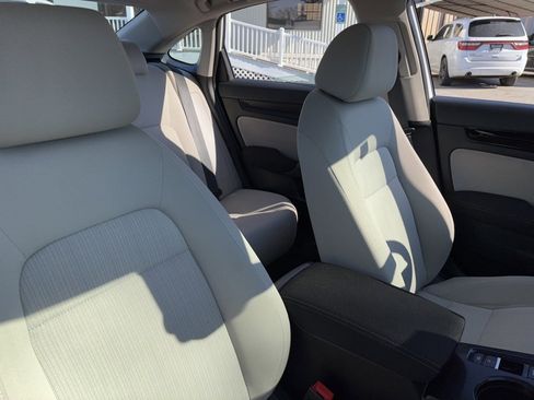 Used 2024 Honda Civic EX image 7