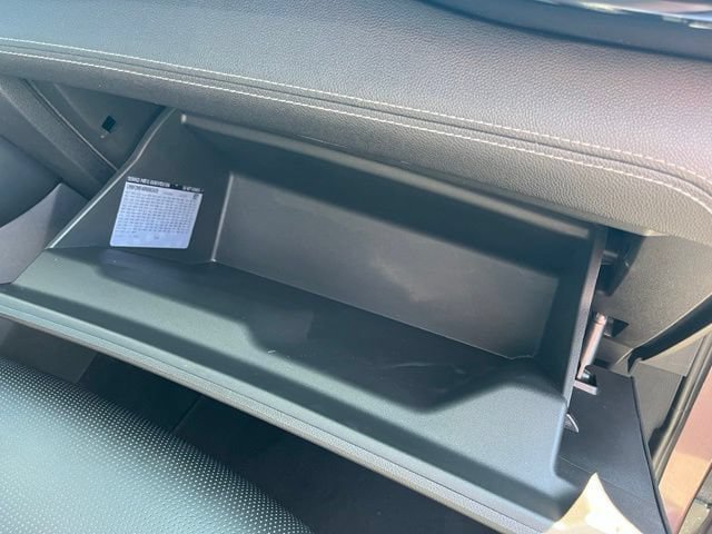 Certified 2024 Buick Envision Preferred AWD/4WD image 35
