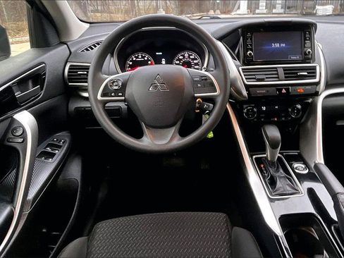 Used 2018 Mitsubishi Eclipse Cross ES image 5