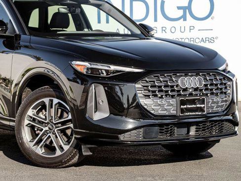 Certified 2025 Audi Q5 Premium Plus w/ Premium Plus AWD/4WD image 5