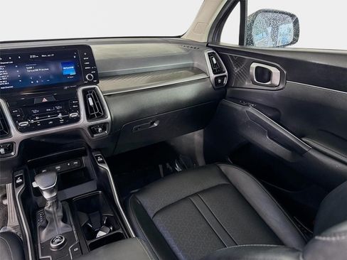Certified 2023 Kia Sorento S w/ Panoramic Sunroof Package FWD image 25