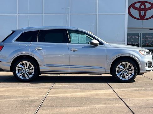Used 2020 Audi Q7 2.0T Premium Plus w/ Premium Plus Package AWD/4WD image 3