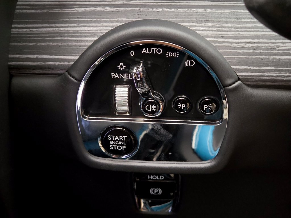 Certified 2024 Rolls-Royce Spectre w/ Spectre Launch Package AWD/4WD image 39
