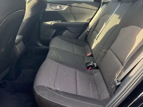 Used 2024 Kia Forte LXS image 3