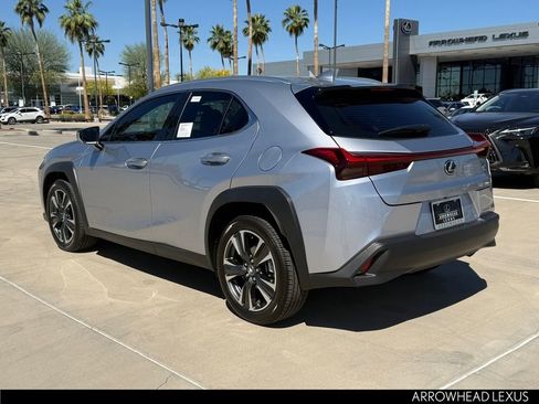 New 2026 Lexus UX 300h FWD image 4