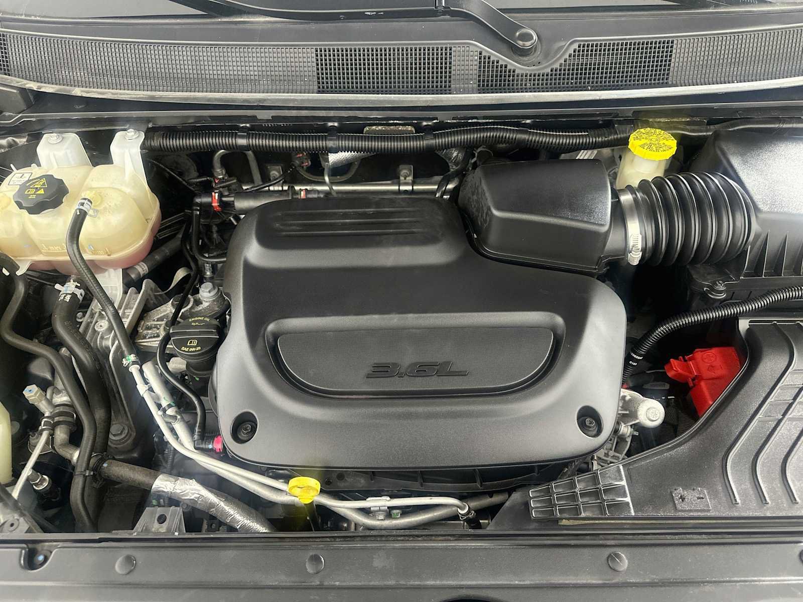 Used 2023 Chrysler Voyager LX FWD image 29