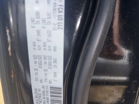 Used 2018 Jeep Compass Limited w/ Navigation Group image 8