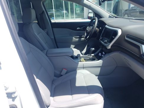 Used 2018 GMC Acadia SLT FWD image 17