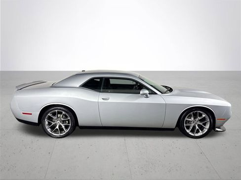 Used 2022 Dodge Challenger GT image 5