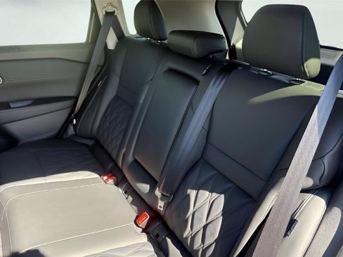 New 2026 Nissan Rogue Platinum w/ Platinum Premium Package AWD/4WD image 12