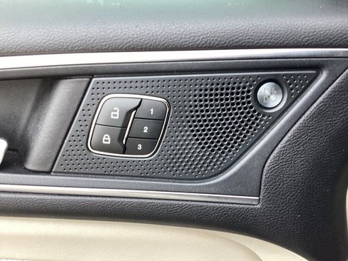 Used 2019 Ford Edge Titanium w/ Equipment Group 301A image 60