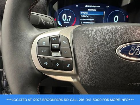 Used 2025 Ford Explorer Active w/ Active Comfort Package AWD/4WD image 13