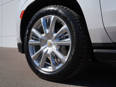 Used 2024 Chevrolet Tahoe High Country image 33