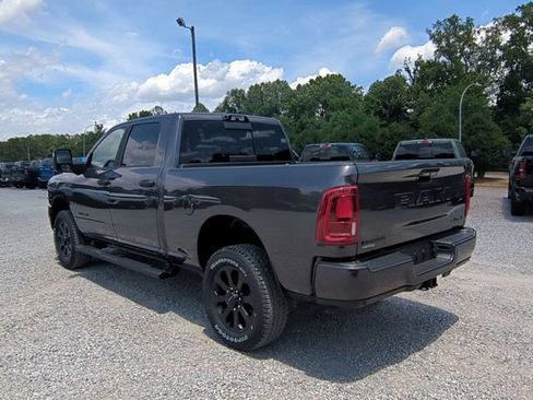New 2026 RAM 2500 Big Horn AWD/4WD image 3