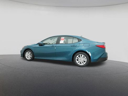 New 2025 Toyota Camry LE image 20