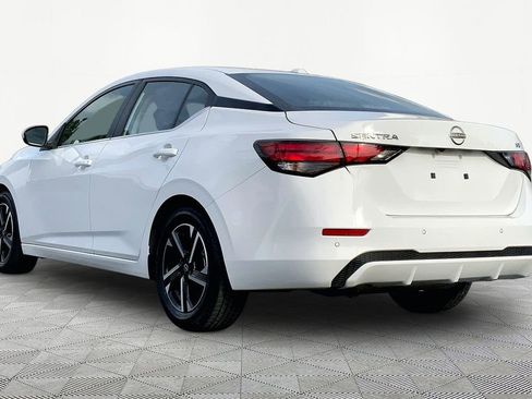 Used 2024 Nissan Sentra SV image 4