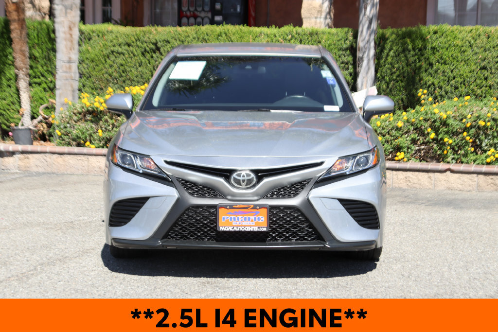 Used 2018 Toyota Camry SE FWD image 3