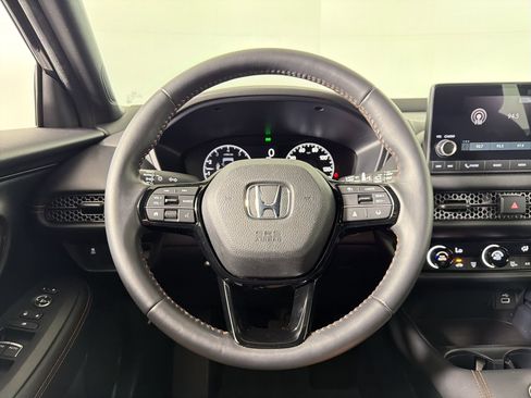 Used 2023 Honda HR-V Sport image 15