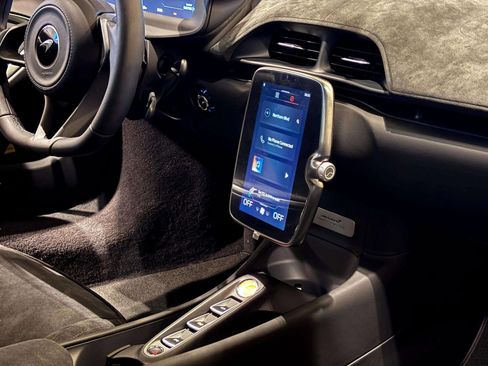 New 2026 McLaren Artura image 26