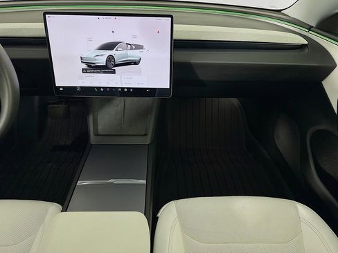 Used 2025 Tesla Model 3 Long Range image 19