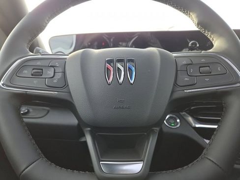 Used 2026 Buick Envista Sport Touring w/ Convenience I Package FWD image 34