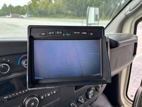 Used 2015 Chevrolet Express 4500 w/ Shuttle Bus Package image 49