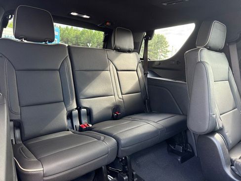 Used 2026 GMC Yukon Elevation w/ Elevation Premium Package RWD image 16