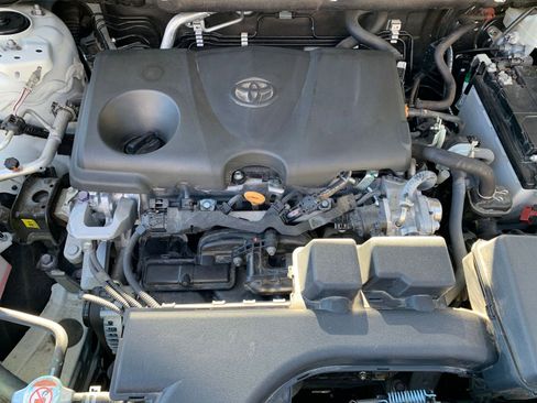 Used 2025 Toyota RAV4 XLE image 34