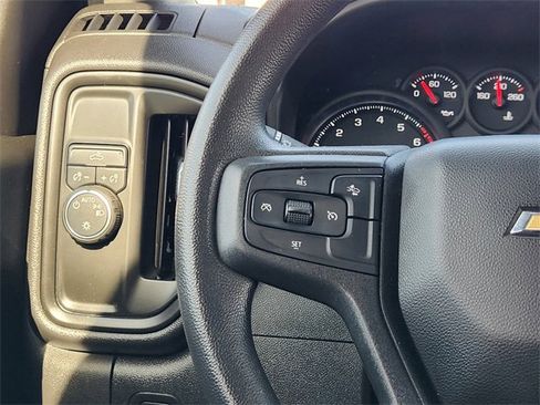 Used 2025 Chevrolet Silverado 1500 Custom image 28
