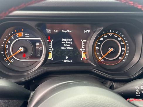 Used 2024 Jeep Wrangler Unlimited Rubicon AWD/4WD image 19