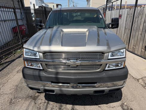 Used 2003 Chevrolet Silverado 2500 LS RWD image 12