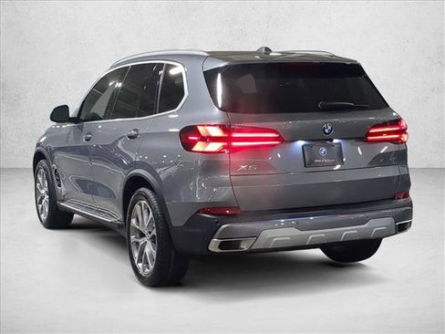 Used 2026 BMW X5 xDrive40i AWD/4WD image 8