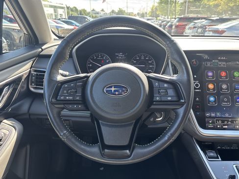 Used 2025 Subaru Outback Onyx Edition AWD/4WD image 9