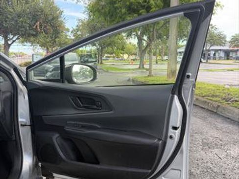 Used 2023 Toyota Prius LE FWD image 14