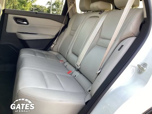 Used 2023 Nissan Rogue SL w/ SL Premium Package FWD image 17