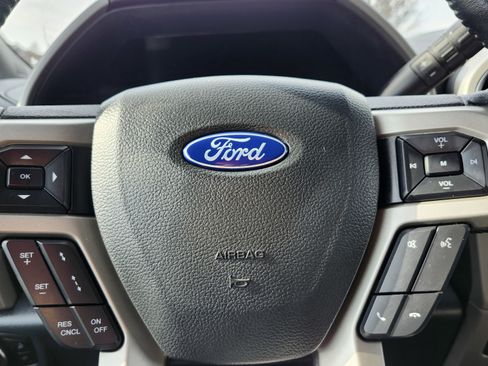 Used 2022 Ford F350 Lariat w/ Lariat Ultimate Package image 31