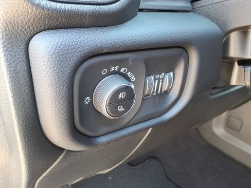 New 2026 RAM 2500 Laramie AWD/4WD image 23