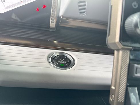 Used 2024 GMC Hummer EV 3X image 22