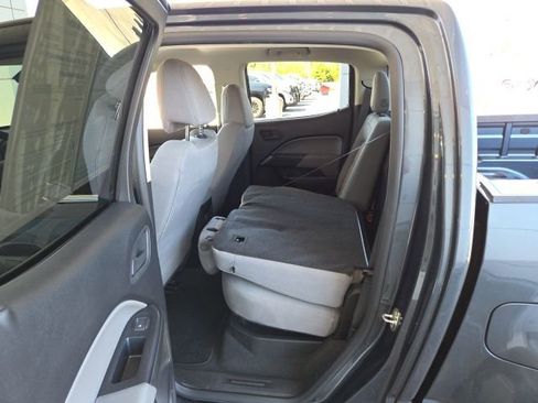 Used 2019 Chevrolet Colorado W/T w/ WT Convenience Package RWD image 44