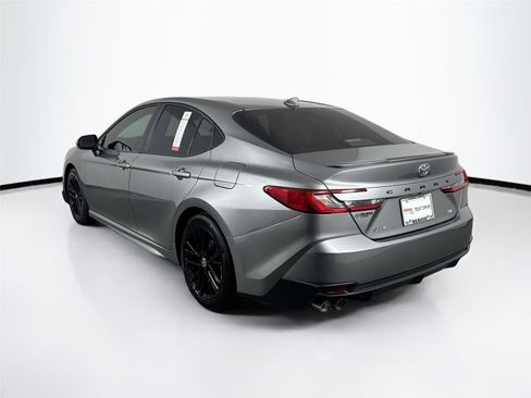 Certified 2025 Toyota Camry SE w/ Convenience Package image 2